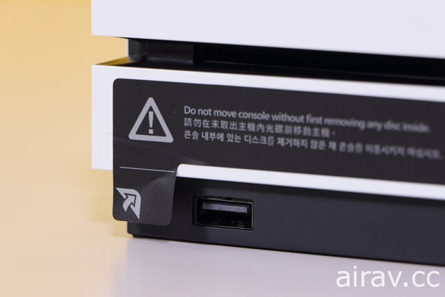 【開箱】Xbox One S 1TB《戰地風雲 1》同捆組開箱報導 造型更簡潔洗練的新型機種