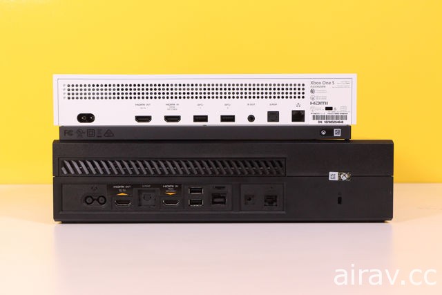 【開箱】Xbox One S 1TB《戰地風雲 1》同捆組開箱報導 造型更簡潔洗練的新型機種