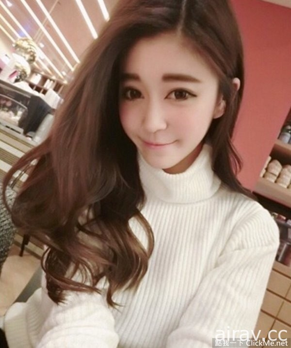 台灣麥當勞正妹《Min Min》網友朝聖：「買甜心卡有送LINE嗎？」