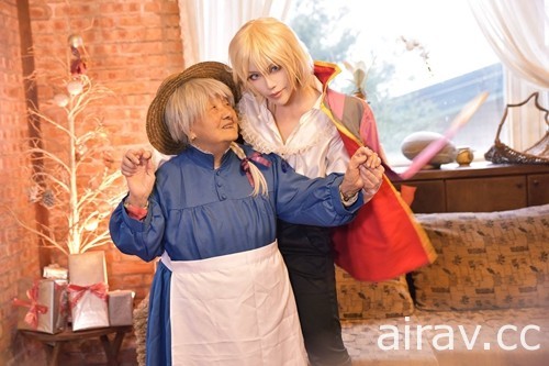 为了留下美好回忆，他跟91岁阿骂CosPlay《霍尔的移动城堡》