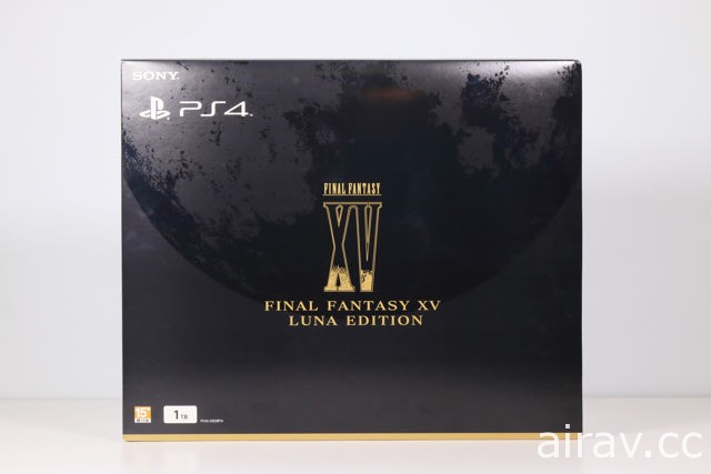 【開箱】《Final Fantasy XV》終極典藏版與 PS4 Luna Edition 特別版主機開箱報導