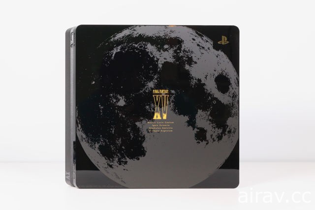 【開箱】《Final Fantasy XV》終極典藏版與 PS4 Luna Edition 特別版主機開箱報導