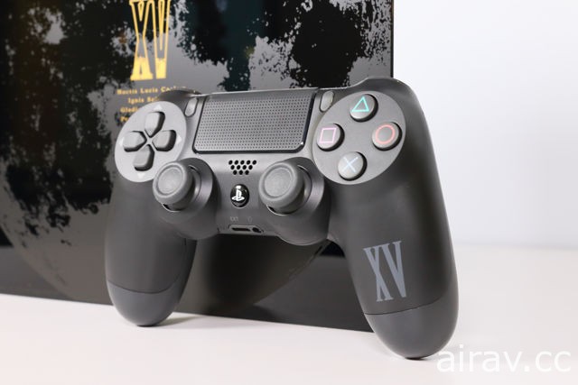 【開箱】《Final Fantasy XV》終極典藏版與 PS4 Luna Edition 特別版主機開箱報導