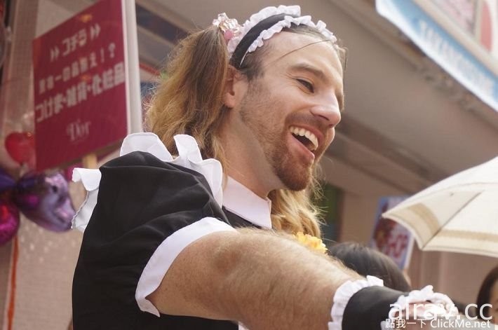 重口味萌點「鬍鬚女Ladybeard」寫真肌情發售！好大叔不看嗎♥