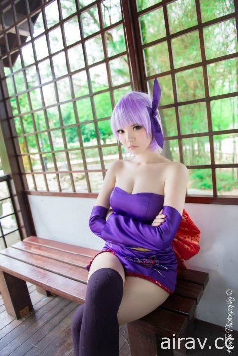 天使臉孔魔鬼身材coser《Ying Tze》，豐滿乳量根本是角色本尊！