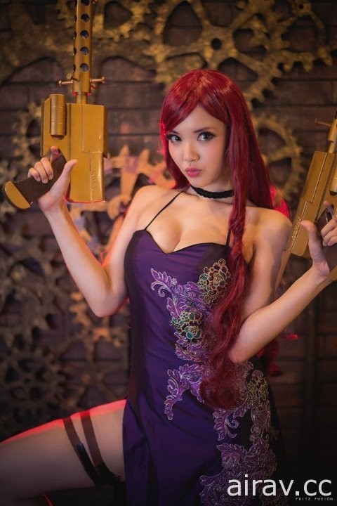 天使臉孔魔鬼身材coser《Ying Tze》，豐滿乳量根本是角色本尊！