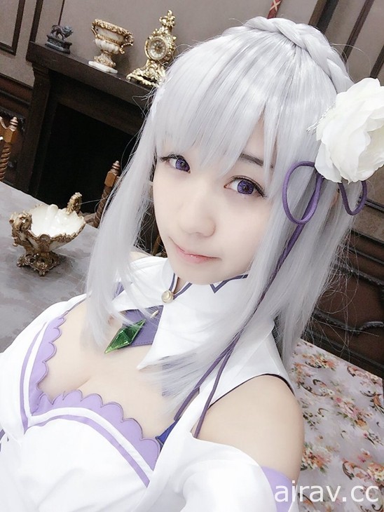 乳量与颜值兼具的人气Coser《伊织もえ》无辜脸庞萌翻10万网友♥