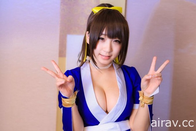 乳量与颜值兼具的人气Coser《伊织もえ》无辜脸庞萌翻10万网友♥