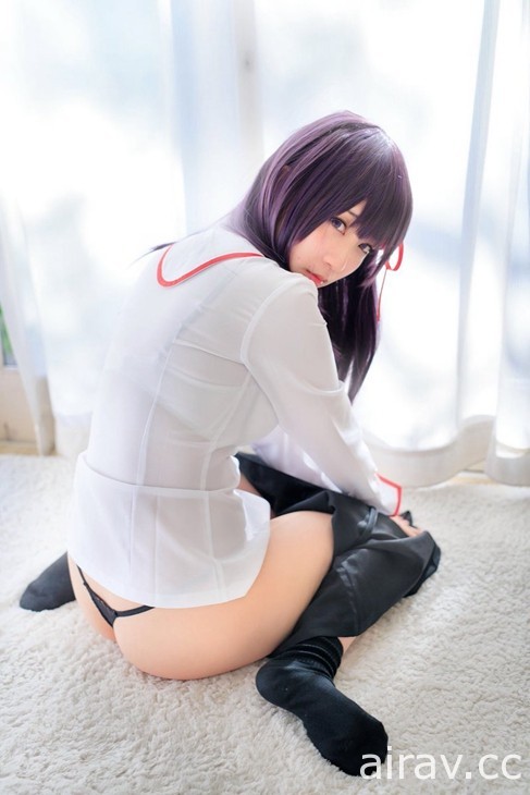 乳量与颜值兼具的人气Coser《伊织もえ》无辜脸庞萌翻10万网友♥