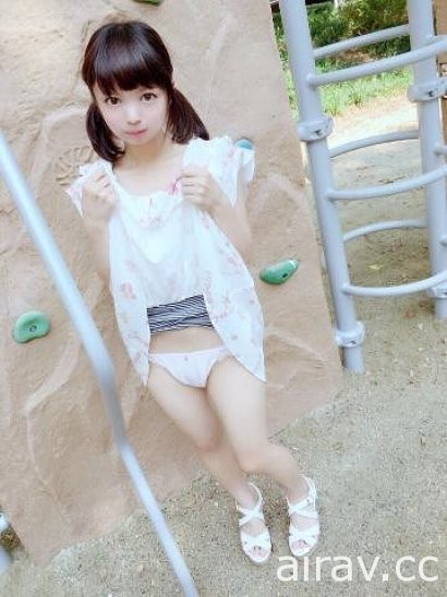 １３５cm小隻馬女優《川島くるみ》，讓你爆插小蘿莉的蜜汁小穴！