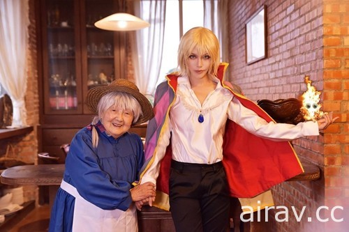 為了留下美好回憶，他跟91歲阿罵CosPlay《霍爾的移動城堡》