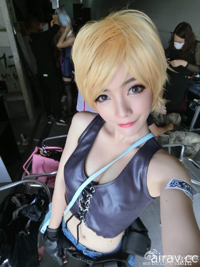 可爱的Cosplay玩家《夭妖Saki》要成熟感风格也不是问题