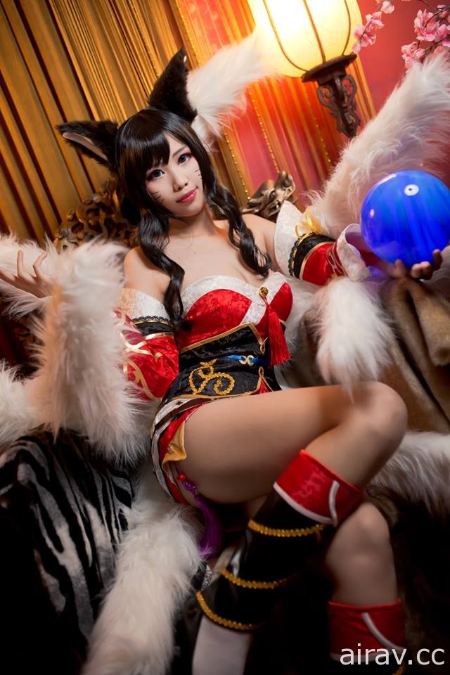 Ahri~让我送你个吻 &lt;3