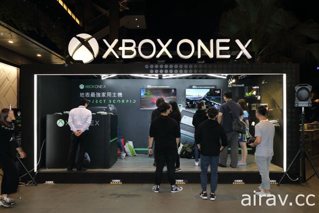 地表最強！Xbox One X 主機今起同步在台推出 死忠玩家排隊四天半拔得頭籌