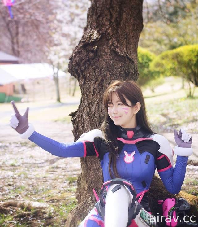 韓國超人氣模特兒《Yurisa》Cosplay D.Va 起來也是美到給人不真實的夢幻感啊