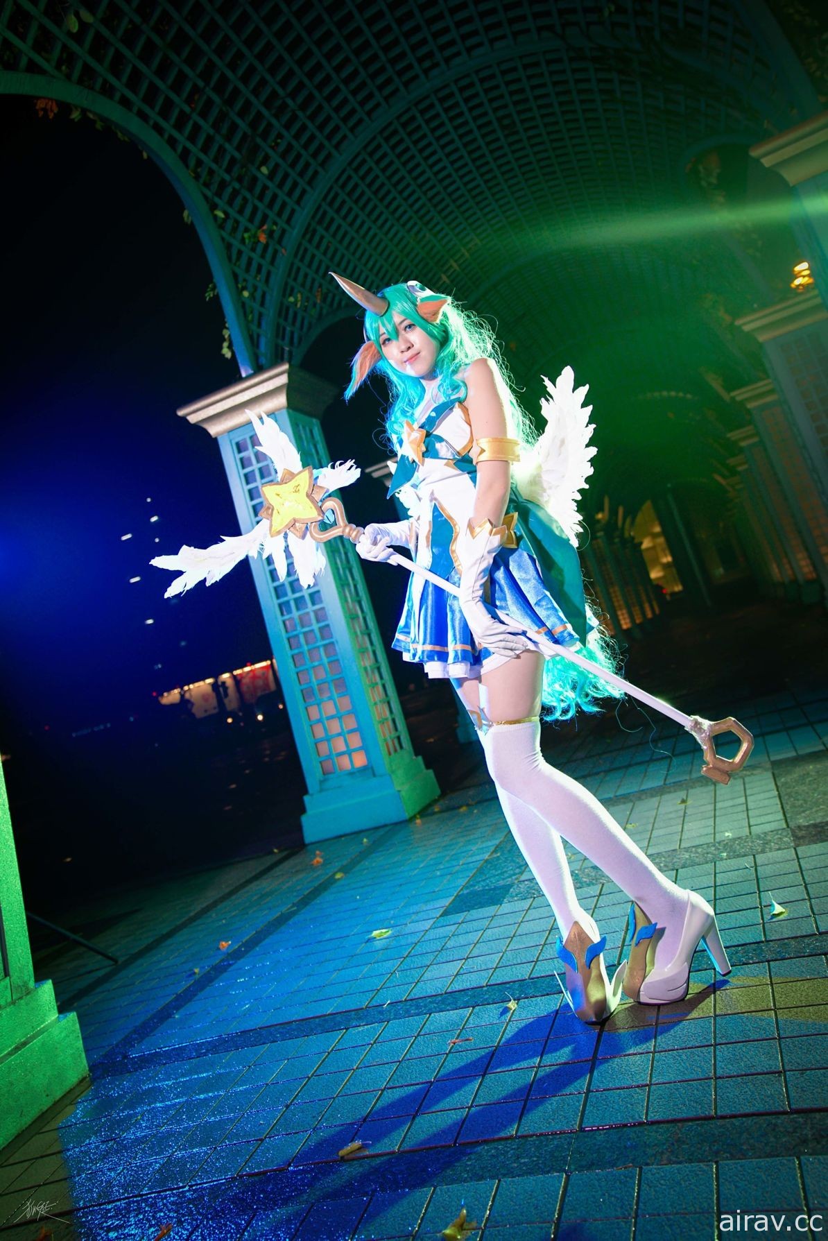 《LOL 星光索拉卡》 夜拍cosplay