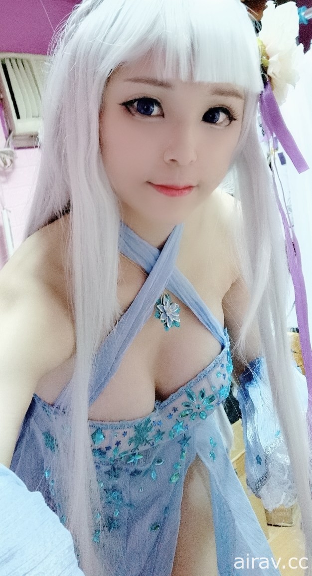 【鈅鈅教主】艾米莉婭 冰雪婚紗 Cosplay試妝