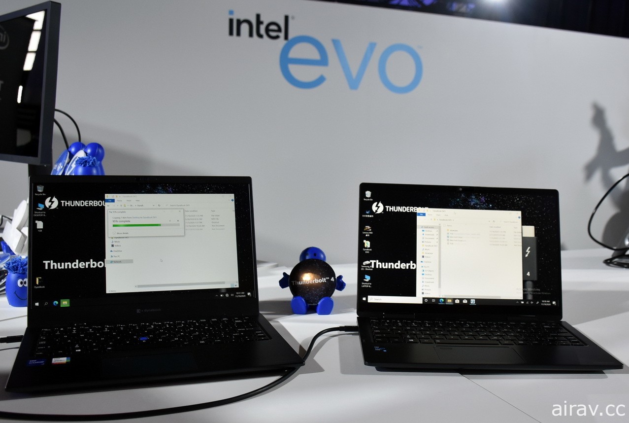 英特爾集結多款 Intel Evo 平台筆電進行展示 強調通過認證機種將讓使用者有優異體驗