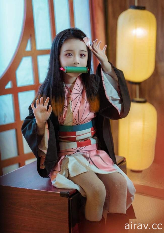 抱走不解释《最可爱弥豆子cosplay 猪小糖》小心你的想法，不然警察等等就按门铃了