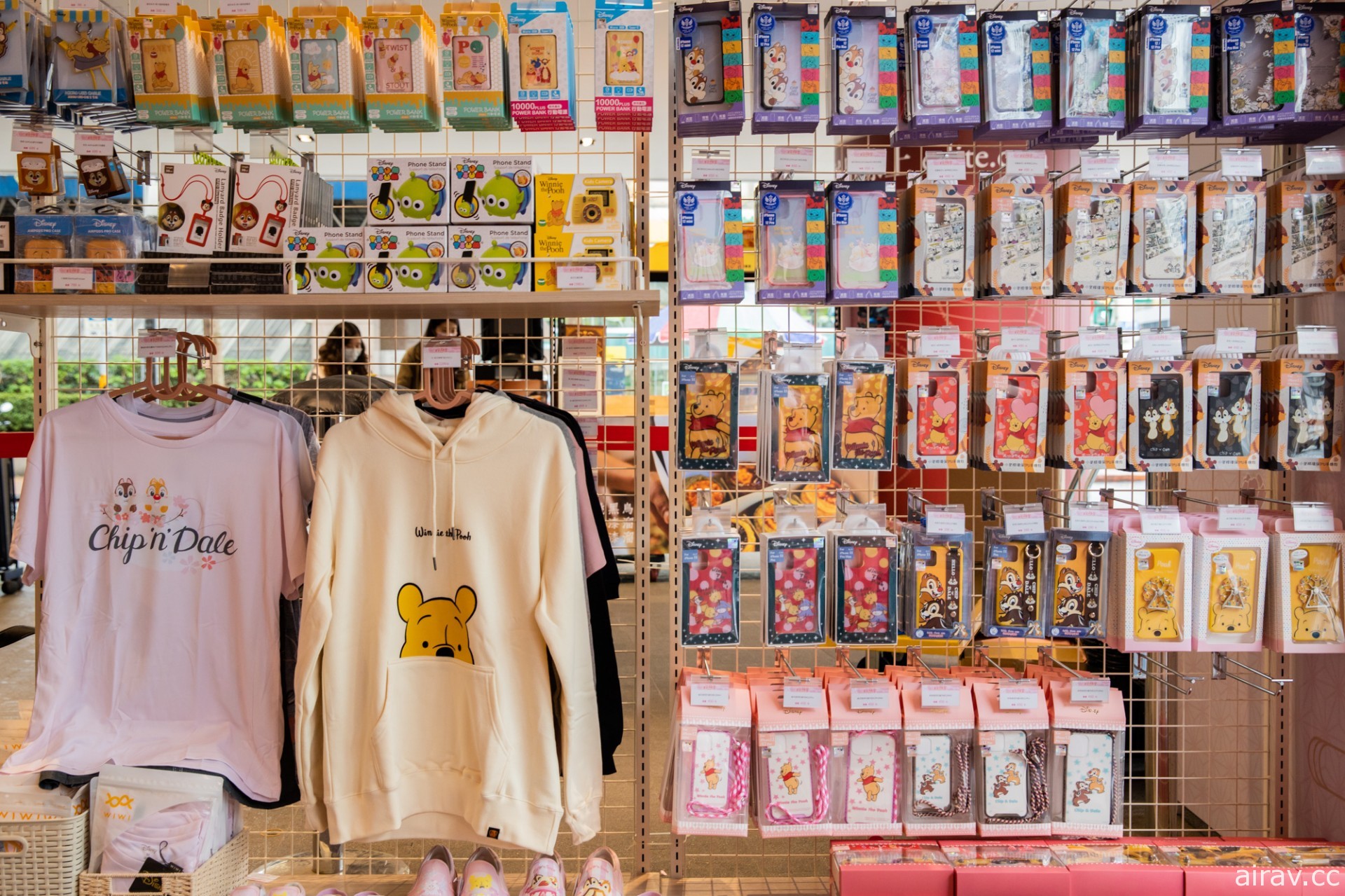 “迪士尼粉萌季期间限定店”台北店推出粉嫩和风场景 即日起正式开幕