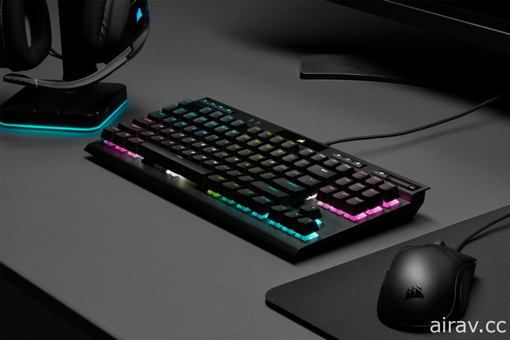 海盗船推出 CORSAIR K70 RGB TKL 机械式键盘和 SABRE PRO 电竞鼠标