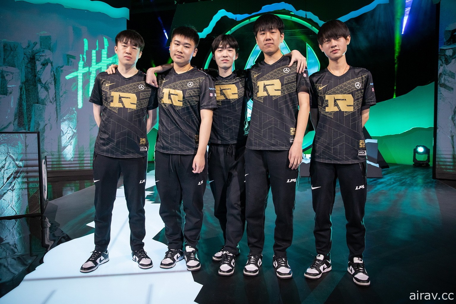 《英雄聯盟》季中賽 DK、RNG 挺進四強  PSG、MAD、C9 今將爭取晉級機會