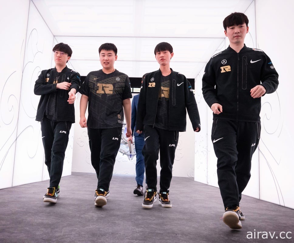 《英雄聯盟》世界大賽 EDG 晉級四強、RNG 止步八強　週日晚間將由 DK 對上 MAD