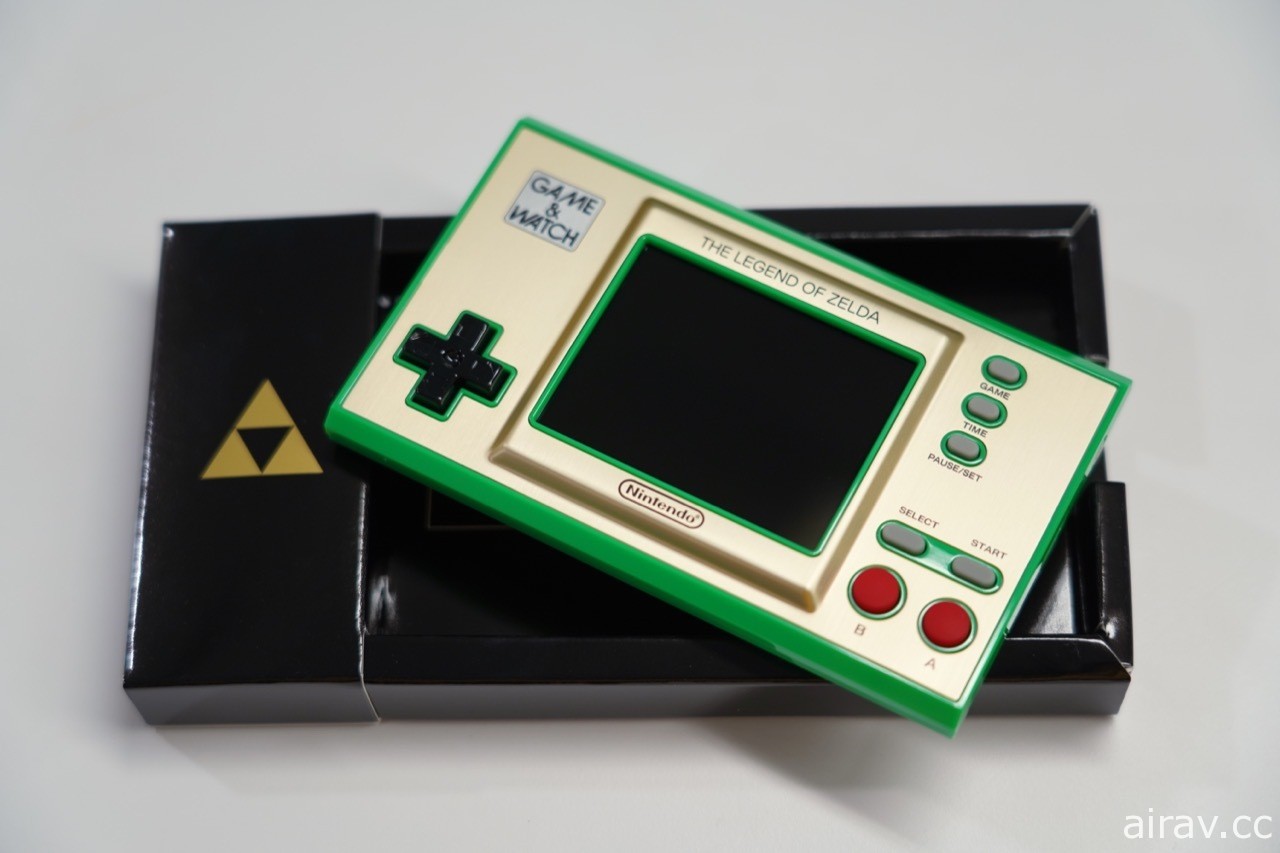 【開箱】「GAME &amp; WATCH 薩爾達傳說」今日發售 收錄經典遊戲還能當時鐘！