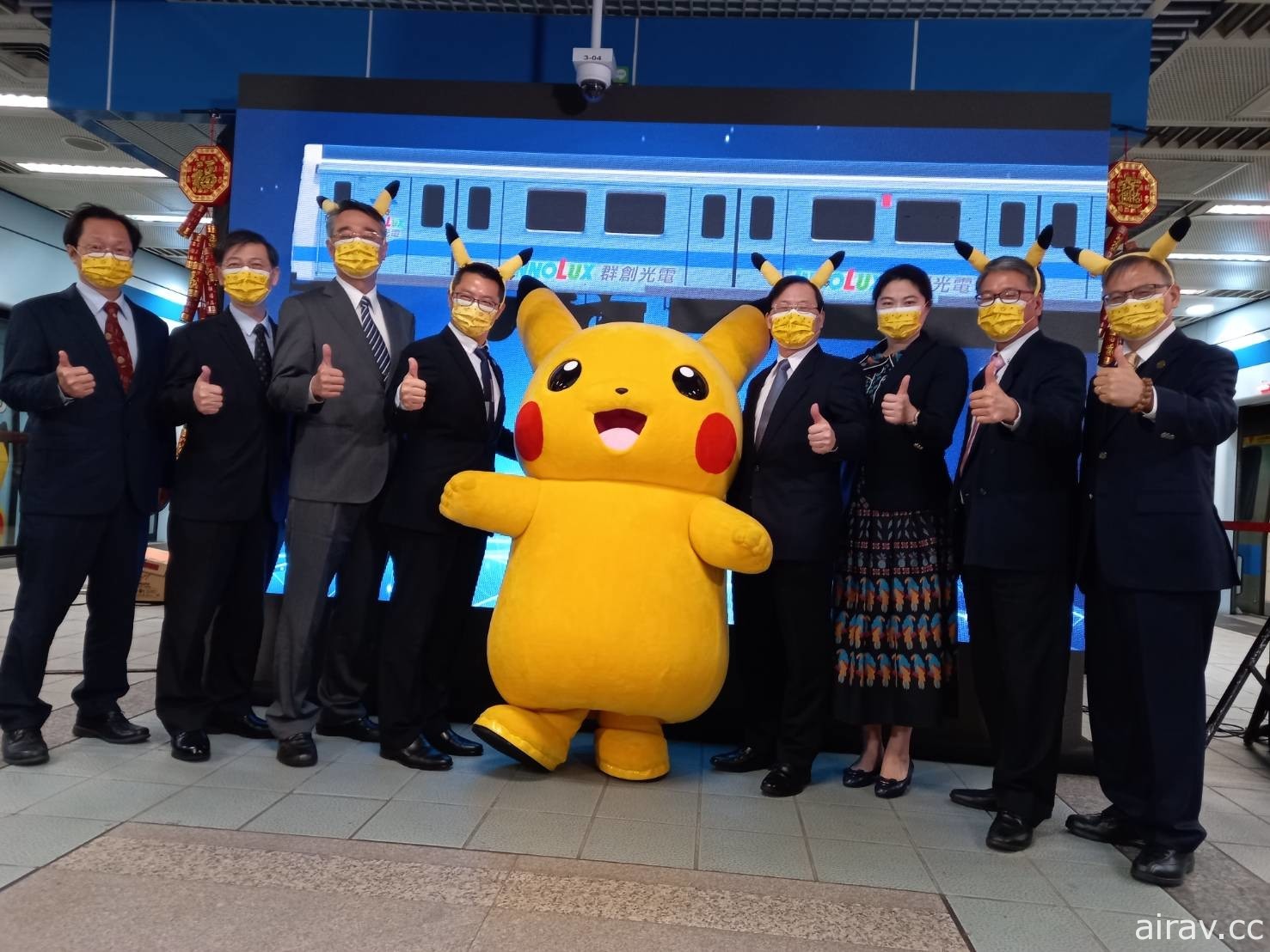 滿滿都是寶可夢！北捷板南線「Smart Display Metro 數位列車」今日上路