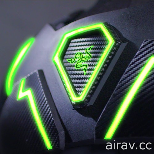 進入身歷其境元宇宙！Razer 發表全身體感遊戲套裝「HyperSense Suit」