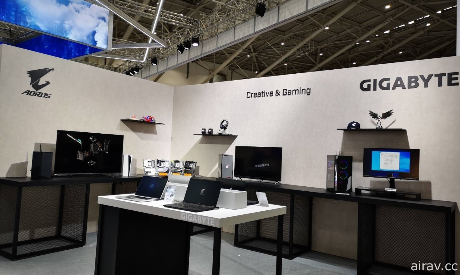 技嘉科技于 COMPUTEX 2022 展示新款电竞产品