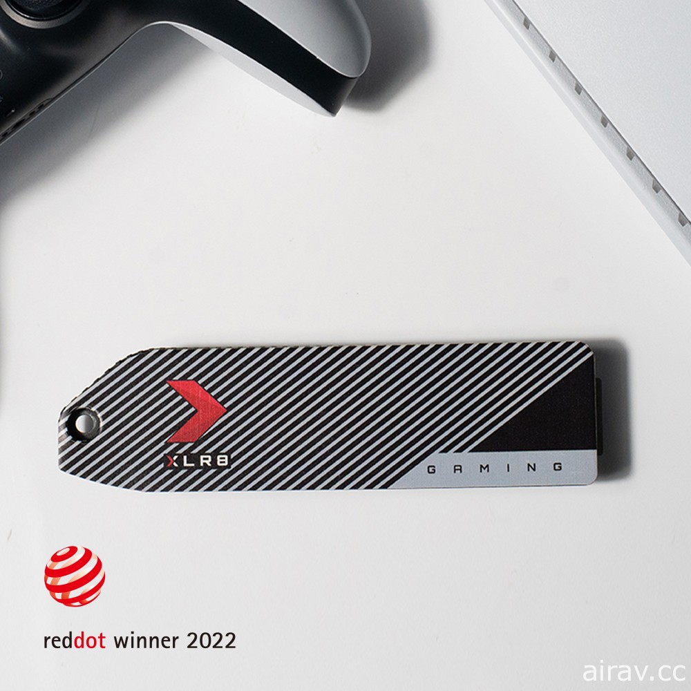 PNY PS5 专用 XL8 SSD 散热片荣获德国红点奖肯定 采护盖与散热片一体化设计
