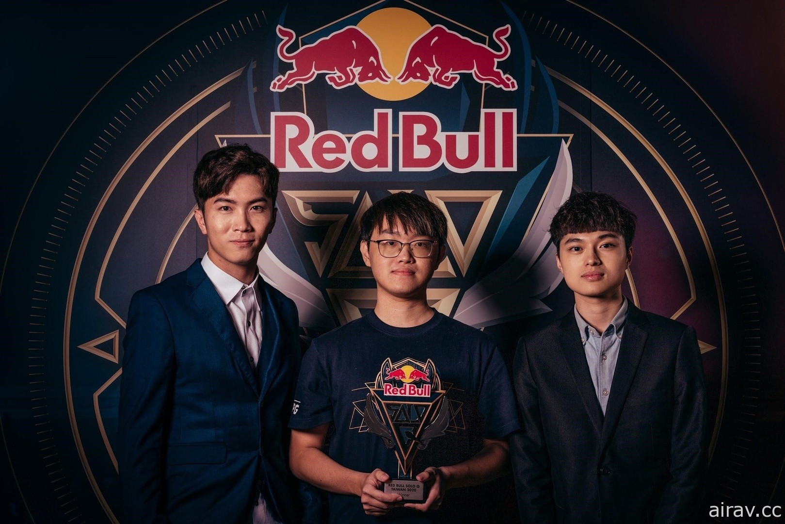 前职业选手“枫之雪”零败夺《英雄联盟》Red Bull SOLO Q 台湾区冠军 代表出征世界单挑赛