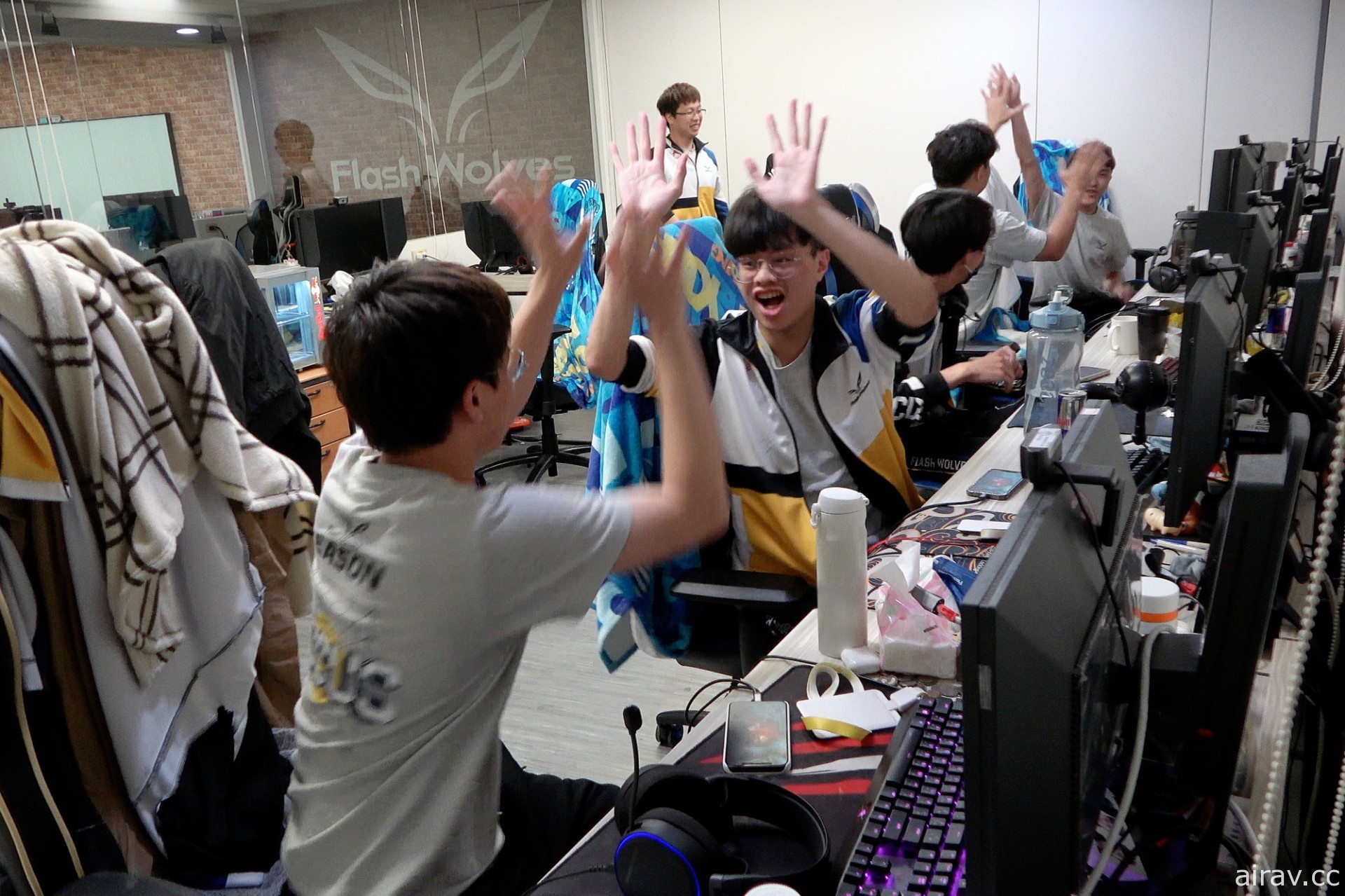 《英雄聯盟：激鬥峽谷》閃電狼職業電競隊 WCS Finals 亞軍作收前進世界賽